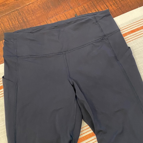 Lululemon Mid Rise Pace Rival Crop - Picture 4 of 6